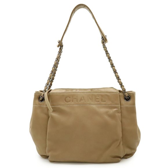 CHANEL Cream Lambskin Leather Shoulder Bag - Picture 1 of 10